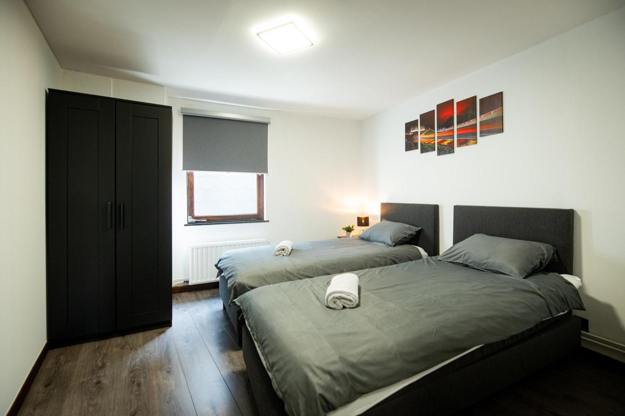 L'Endroit By La Reine City Center Spa Bagian luar foto